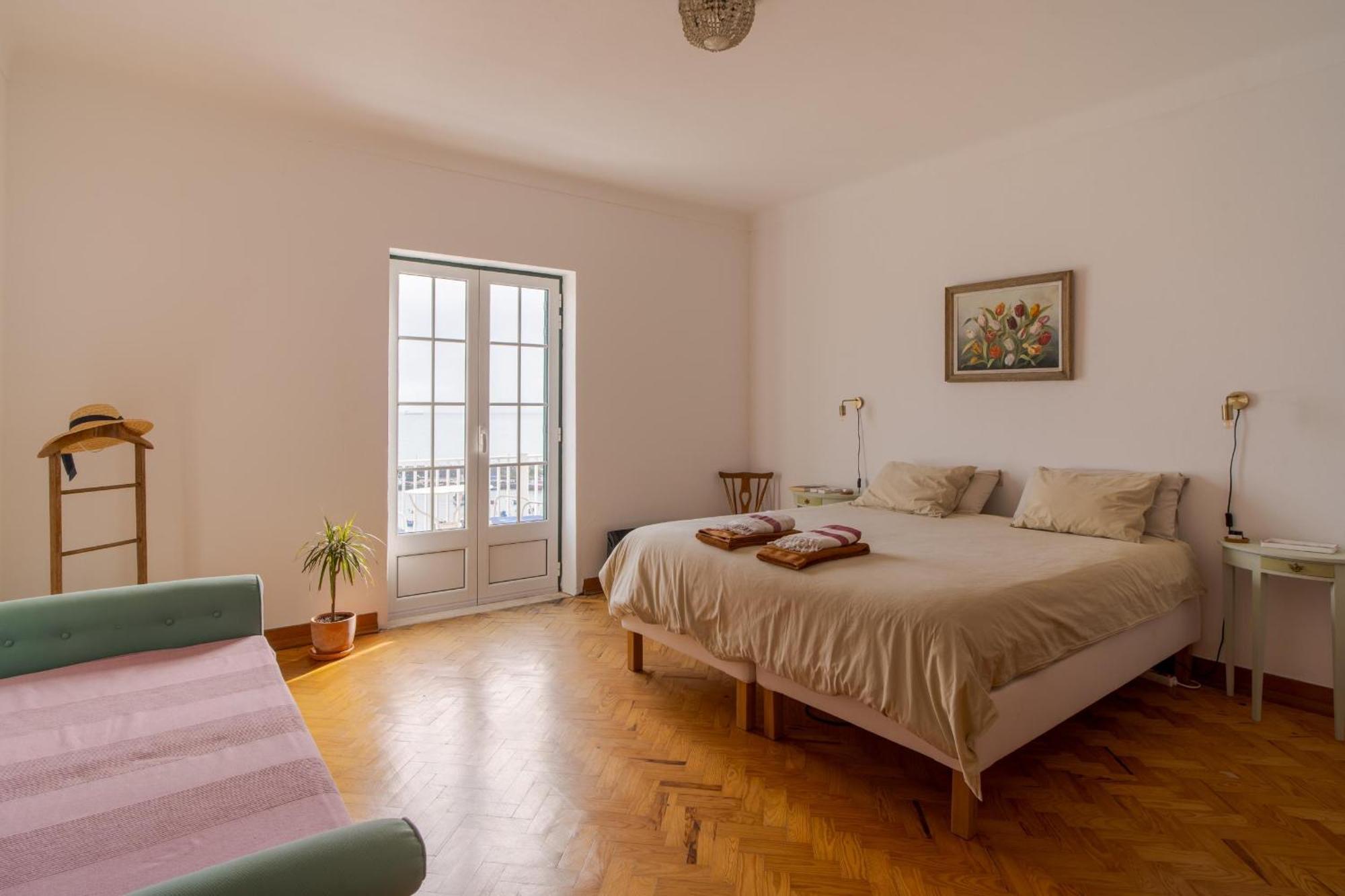 Апартаменты Manas Coliving Сииниш Экстерьер фото