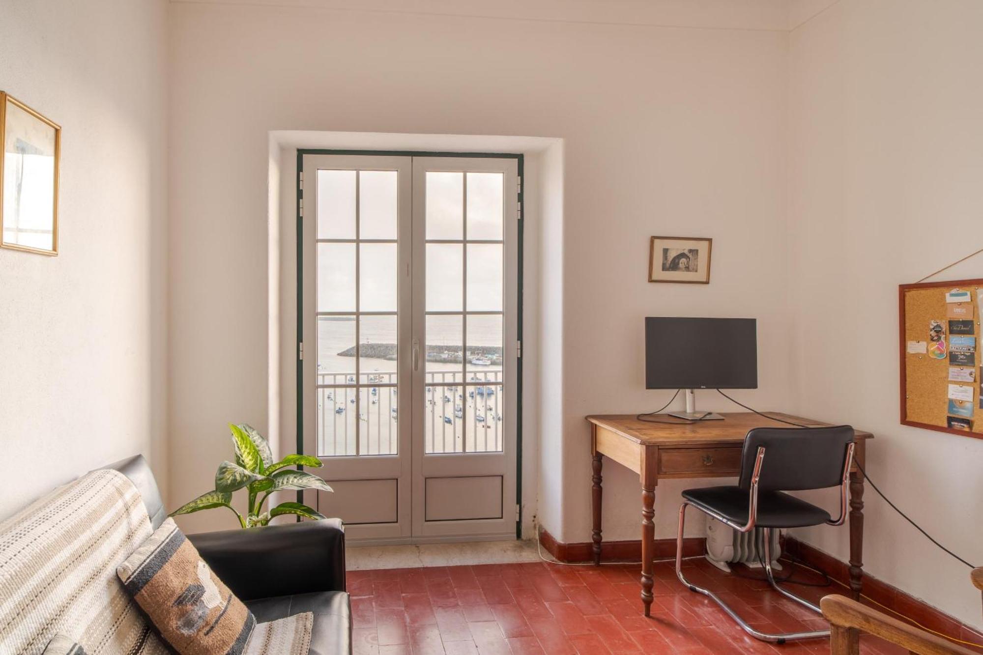 Апартаменты Manas Coliving Сииниш Экстерьер фото